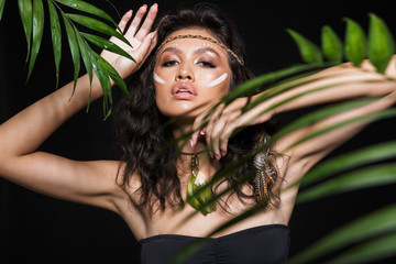 Naklejka premium Beauty portrait of an attractive young brunette woman
