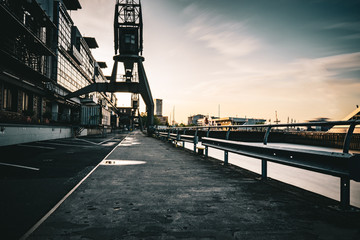 Hamburg Hafen Gebäude Architektur Sonnenaufgang Stadt Fluss Wasser Brücke Boot 