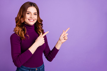 Portrait of her she nice attractive confident cheerful cheery positive wavy-haired girl pointing...