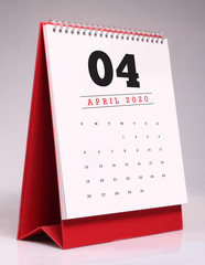 Simple desk calendar 2020 - April