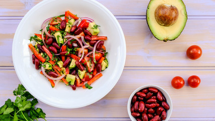 Vegetarian Avocado and Kidney Bean Summer Salad