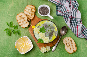 Cold green vegetable soup