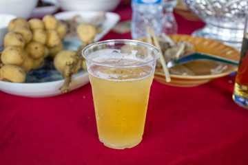 glass of apple juice