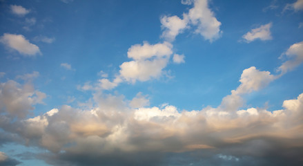 Naklejka na ściany i meble Beautiful white cloud and blue sky