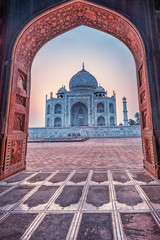 Fototapeta premium Taj Mahal in sunrise light, Agra, India