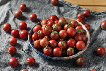Raw Red Heirloom Cherry Tomatoes