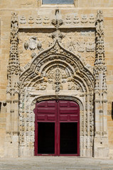 Fototapeta na wymiar Potada de estilo manuelino de la iglesia matriz de Vila do Conde, Portugal.