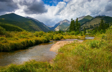 Fototapeta na wymiar The Big Thompson River, Rocky Mountain National Park, Colorado.
