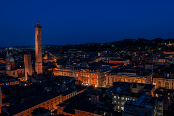 bologna two towers © Luca