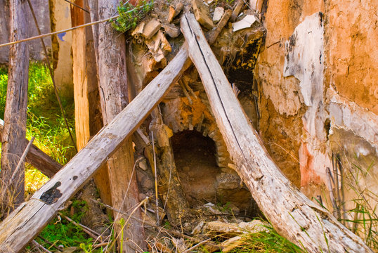 Diferentes cortijos en ruinas del campillo de Darrical