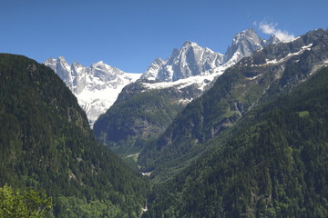 Blick von Soglio auf Bergeller Berge