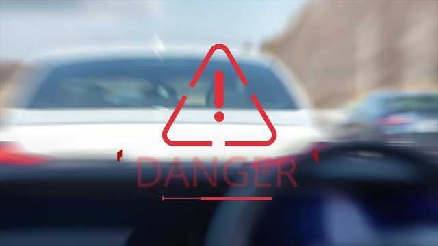 追突　警告　パトカー　自動運転　高級車　ヘッドアップ　ディスプレー　ドライバー　緊急ブレーキ　止まる