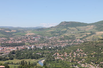 Panoramablick auf Millau in Frankreich