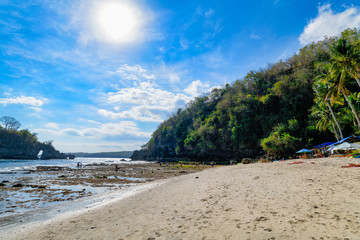 Crystal Bay Beach on Nusa Penida Island, Bali, Indonesia.