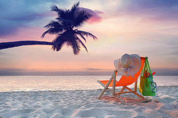 tropischer Strand zum relaxen