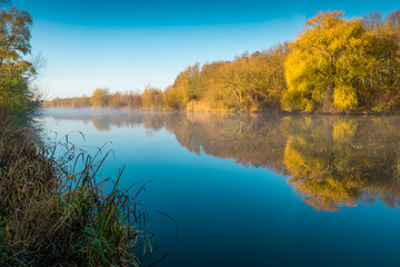 Herbst an am Kanal in Halle Saale 