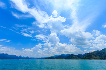 Fototapeta na wymiar Lakes, mountains, sky