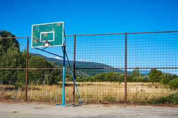 Cancha de baloncesto antigua