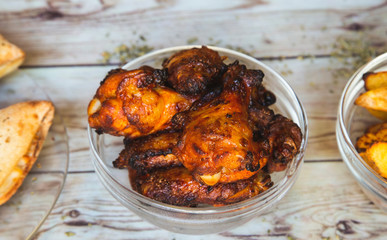 Crispy barbecue chicken wings