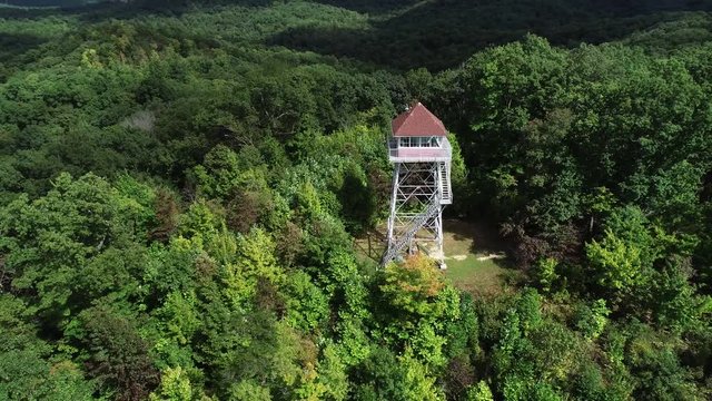 Pinnacle Knob Fire Tower, panning aerial