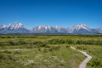 Obraz premium View of the land from the Cunningham cabin