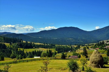 Fototapeta na wymiar landscape in the Rodnei mountains