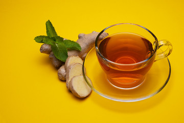tea drink with ginger and mint