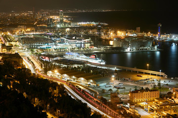 Fototapeta na wymiar Barcelona city at night