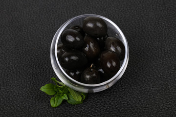 Black olives in the bowl