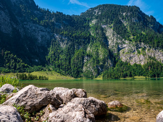 Fototapeta na wymiar The Königssee as a quite place for hiking and relaxing and to enjoy nature in Germany