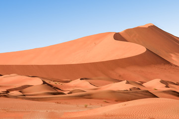 Fototapeta na wymiar Sand dunes in the desert of Oman
