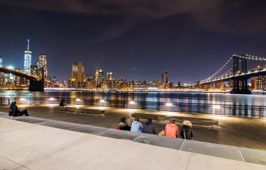 Manhattan bridge and Brooklyn bridge at night