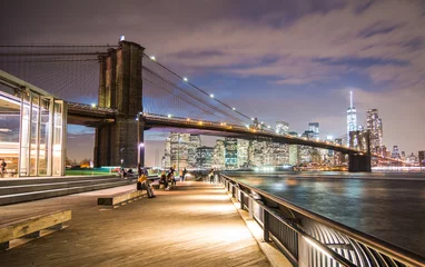 Abwaschbare Fototapete Brooklyn Bridge Brooklyn bridge at night with Jane's Carousel, New York