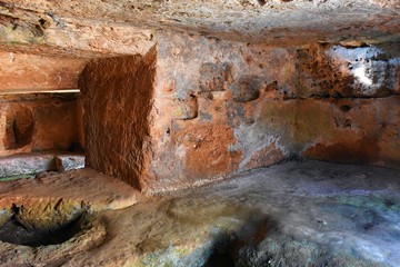 Egnazia (Brindisi) - Scavi Archeologici - Tomba a Camera