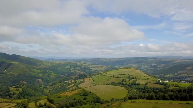 VALLEYS AND MOUNTAINS OF CAUREL..LIVESTOCK REGION. WAY OF SANT JAMES