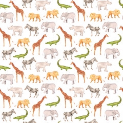 Obraz premium Watercolor hand drawn seamless pattern background with sketch illustrations of African animals - giraffe, elephant, lion, zebra, crocodile, rhino isolated on white