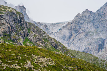 Fototapeta na wymiar paesaggi alpini