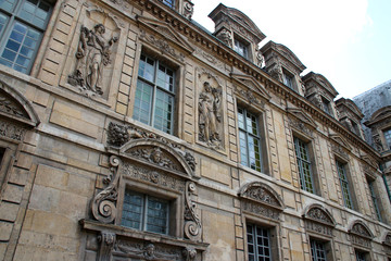 Fototapeta na wymiar Hôtel de Sully (Sully mansion) in Paris (France)