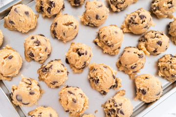 Baking cookies