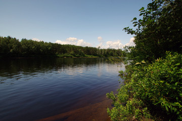 Fototapeta na wymiar Rivière québequoise