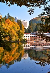 Fototapeta na wymiar The bear lake of Sovata in autumn