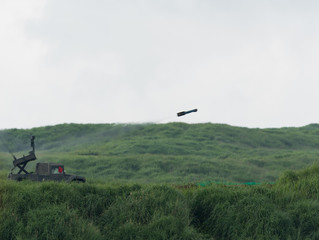 Fototapeta na wymiar ミサイルの発射