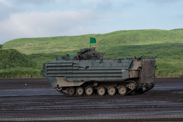 Fototapeta premium 陸上自衛隊 水陸両用車