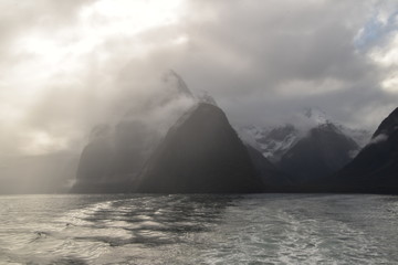 Obraz na płótnie Canvas Milford Sound in New Zealand
