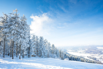 Winterurlaub und Wandern in Lenzkirch im Schwarzwald bei Schnee