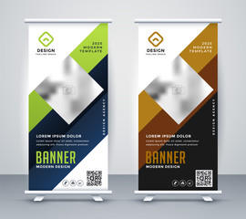 Naklejka premium modern roll up presentation business banner design
