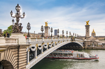 Fototapeta na wymiar Bridge of Alexandre III spanning the river Seine, Paris