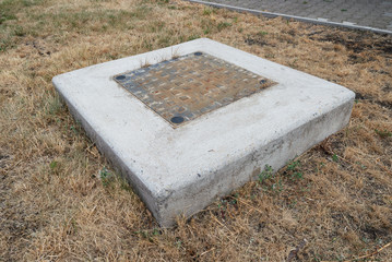 Manhole cover lid square concrete steel cap
