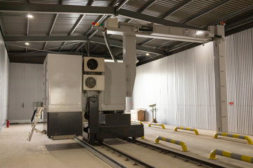 Cargo vehicle scanner, safely screen of vehicles