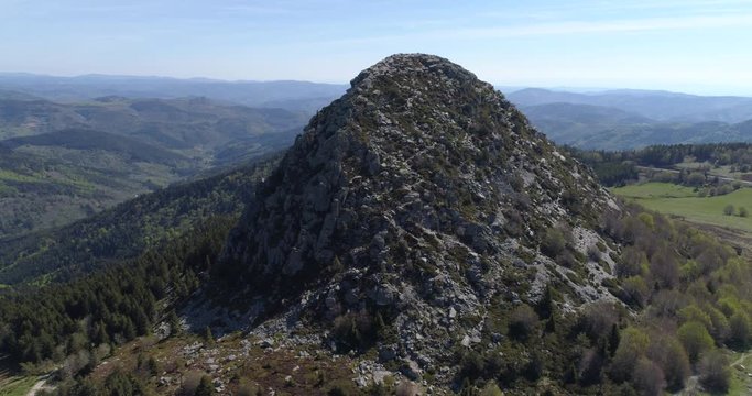 Gerbier-de-Jonc mountain, right rotation, Ard&egrave;che, France